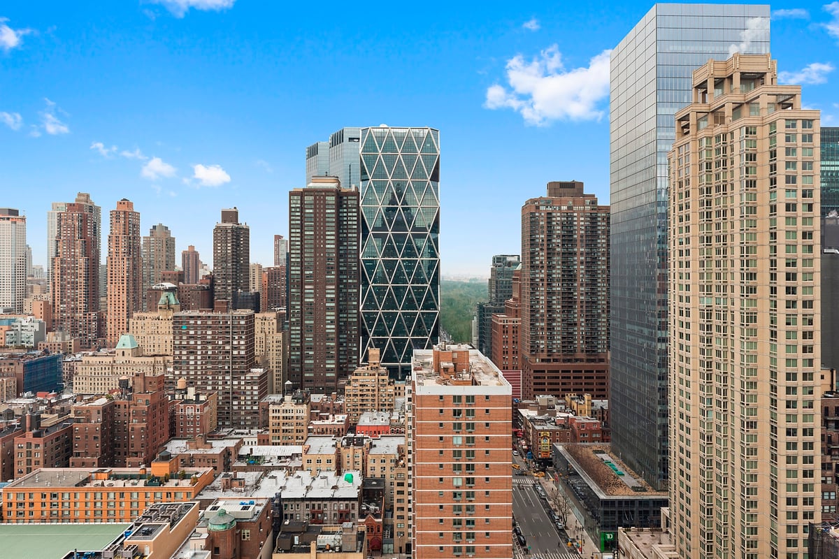 Photo for The Link - 310 West 52nd Street Condominium in Midtown West, Manhattan