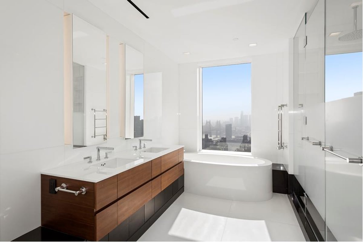 Photo for 252 East 57th Street - 252 East 57th Street Condominium in Midtown East, Manhattan