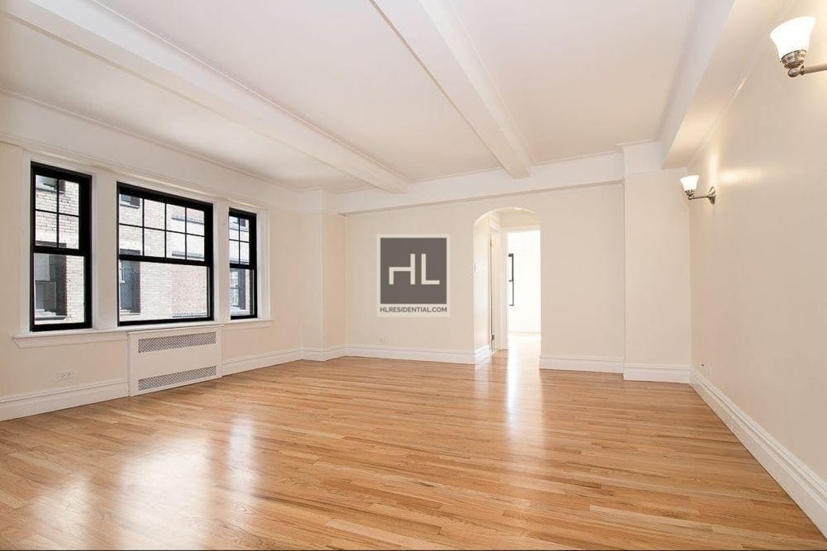 Photo for 95 Christopher Street - 95 Christopher Street Rental Building in West Village, Manhattan