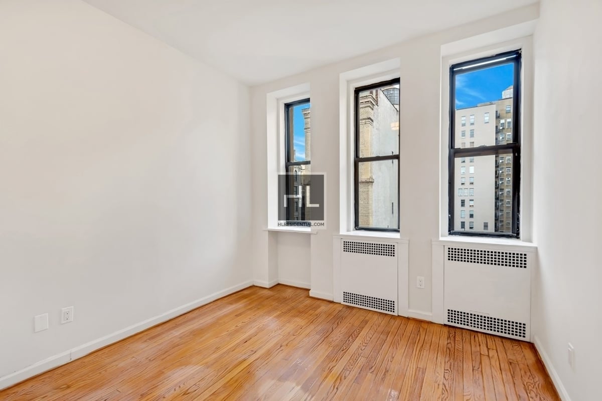 Photo for 121 Madison Avenue - 121 Madison Avenue Rental Building in NoMad, Manhattan