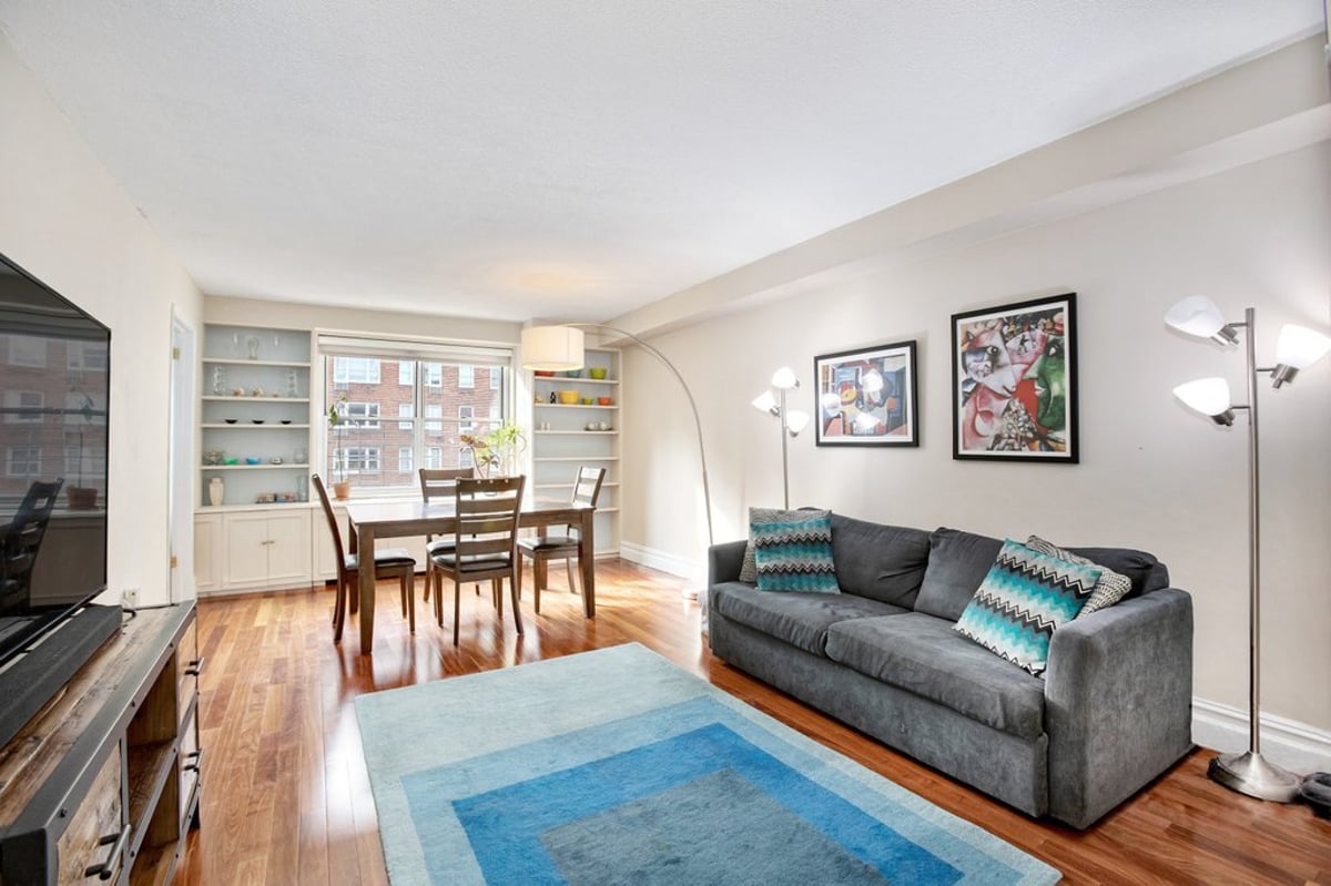 Photo for 345 East 86th Street - 345 East 86th Street Cooperative in Upper East Side, Manhattan