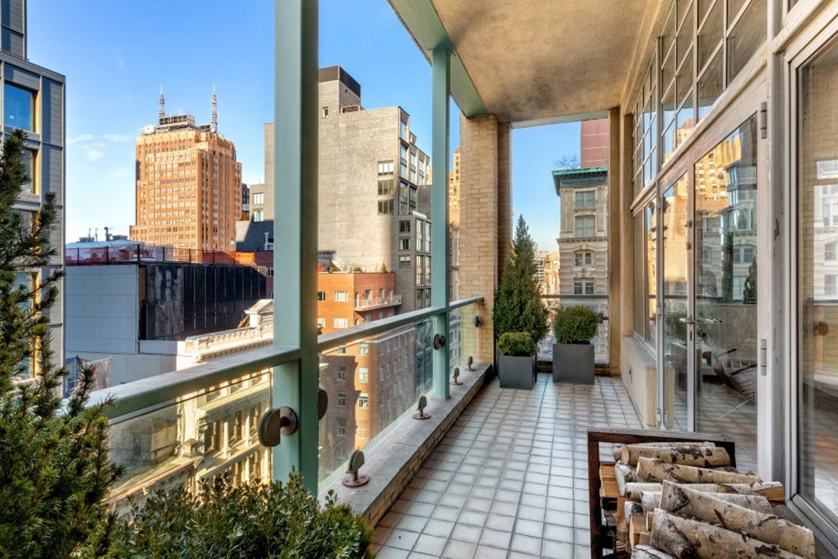 Photo for 354 BROADWAY - 354 Broadway Condominium in Tribeca, Manhattan