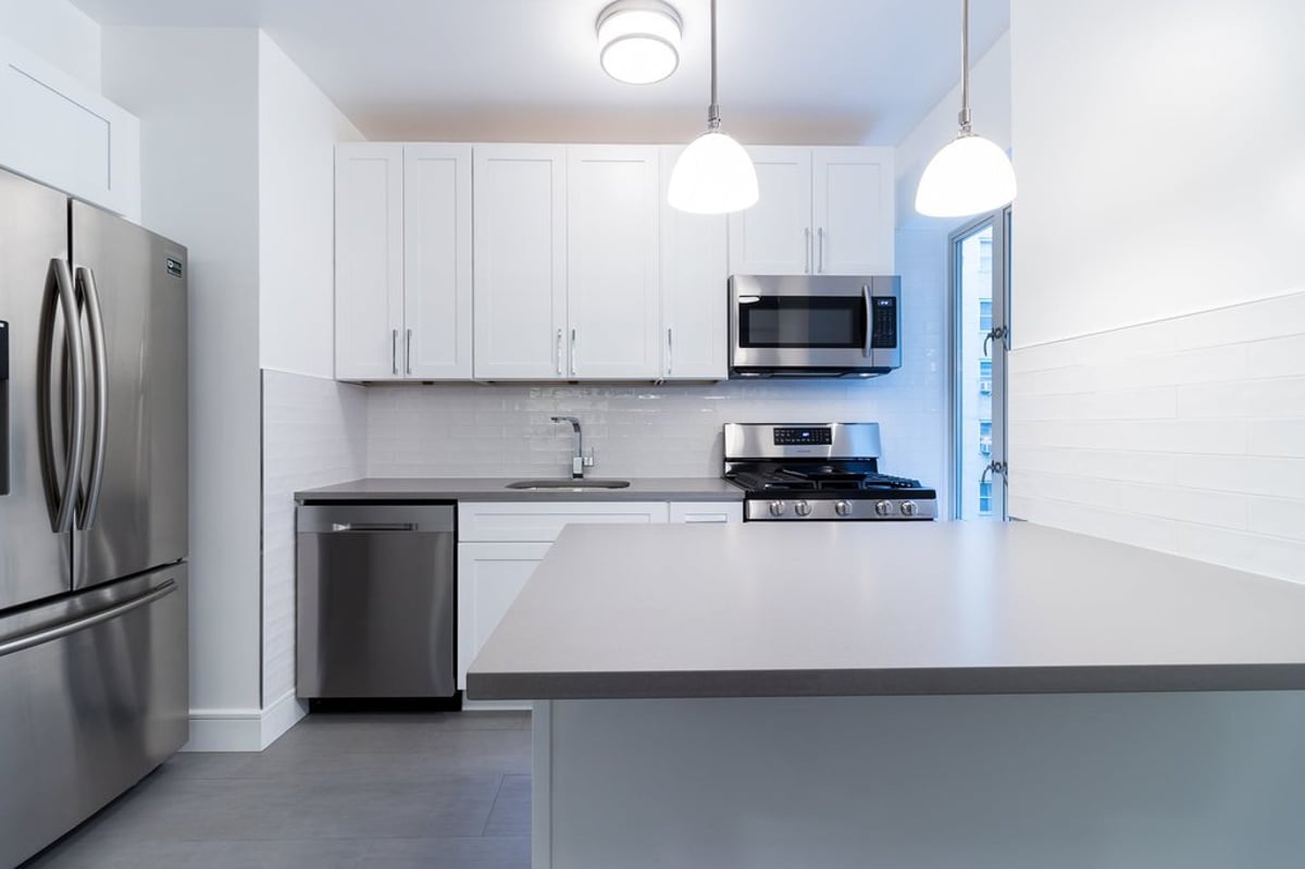 Photo for 36 East 36 Street - 36 East 36th Street Rental Building in Murray Hill, Manhattan