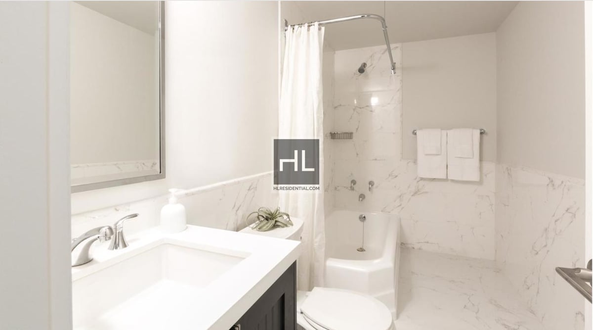 Photo for Herald Towers NYC - 50 West 34th Street Rental Building in Midtown, Manhattan