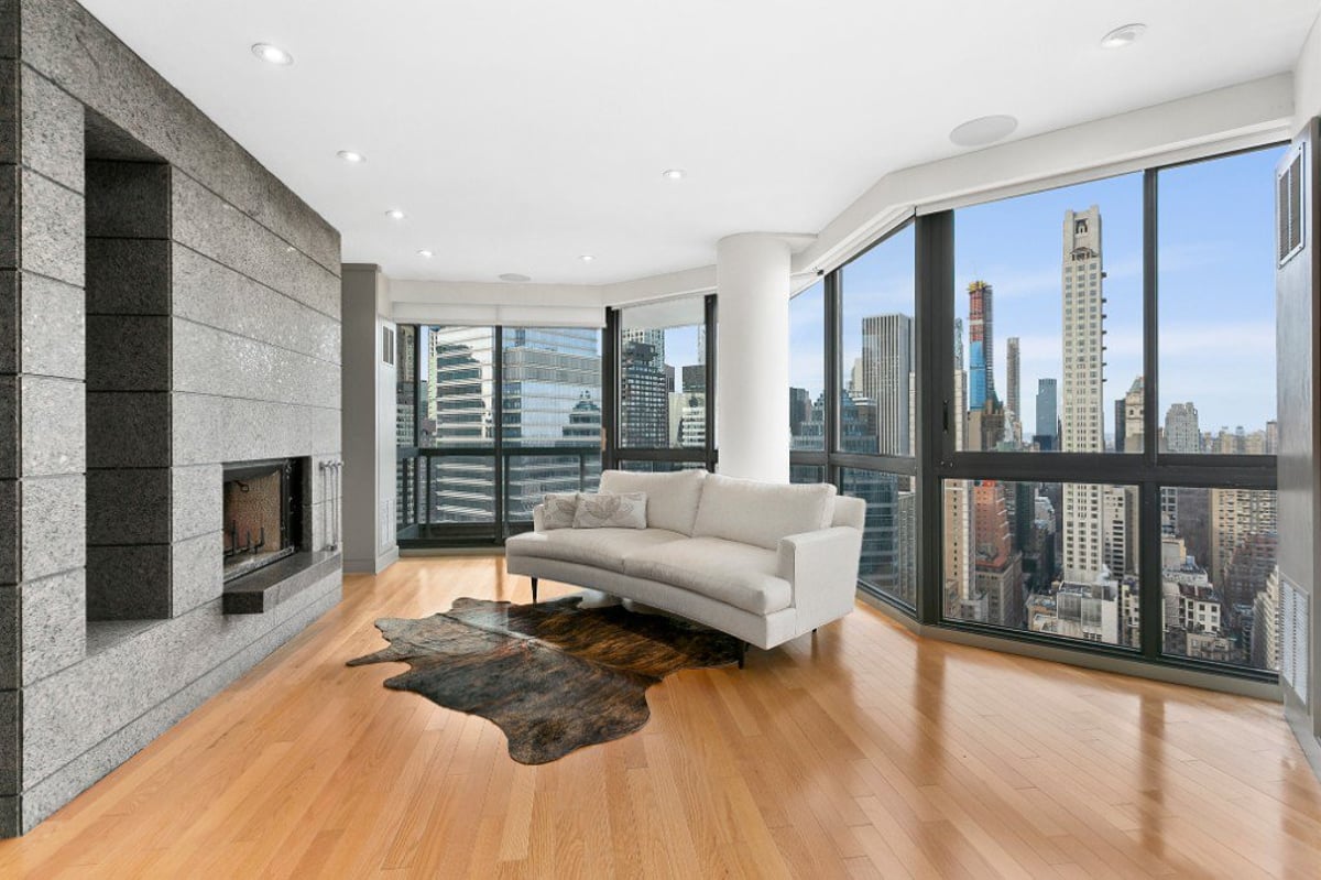 Photo for The Savoy - 200 East 61St Street Condominium in Upper East Side, Manhattan