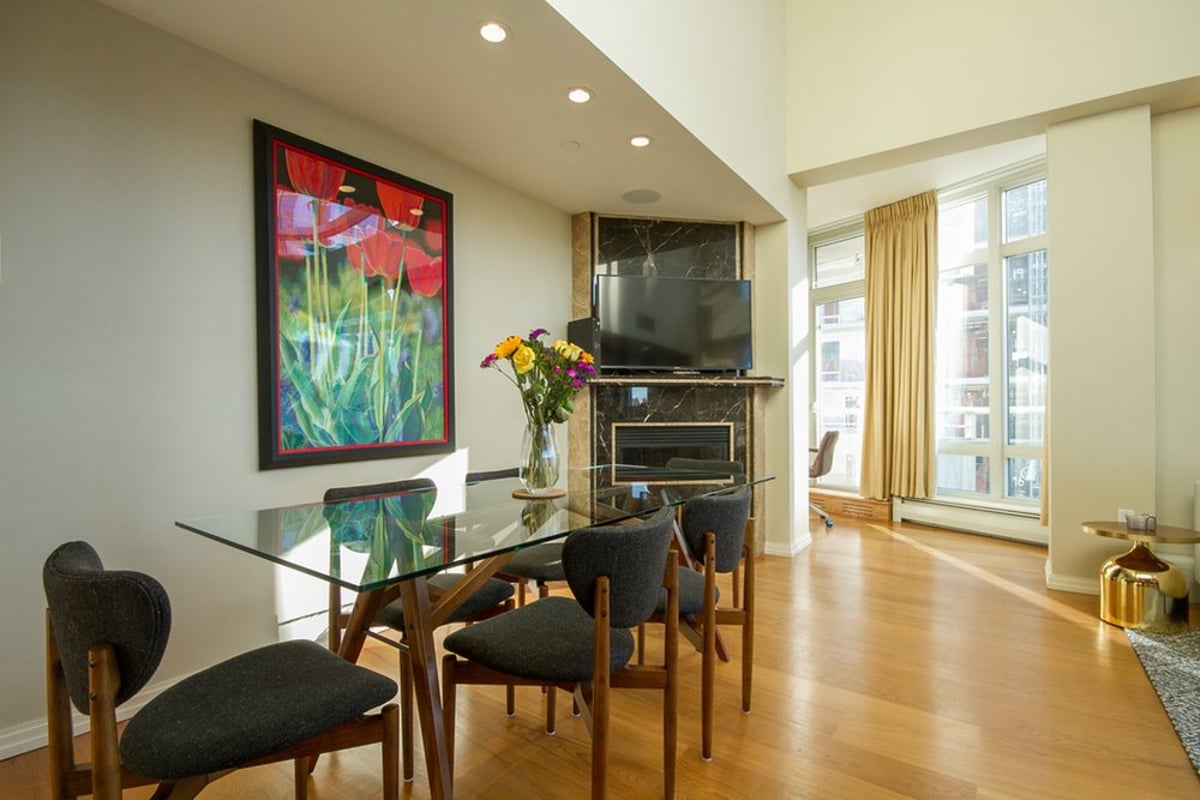 Photo for 205 East 59th Street - 205 East 59th Street Condominium in Upper East Side, Manhattan