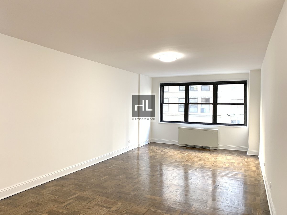 Photo for Mayfair Fifth - 96 5th Avenue Rental Building in Flatiron, Manhattan
