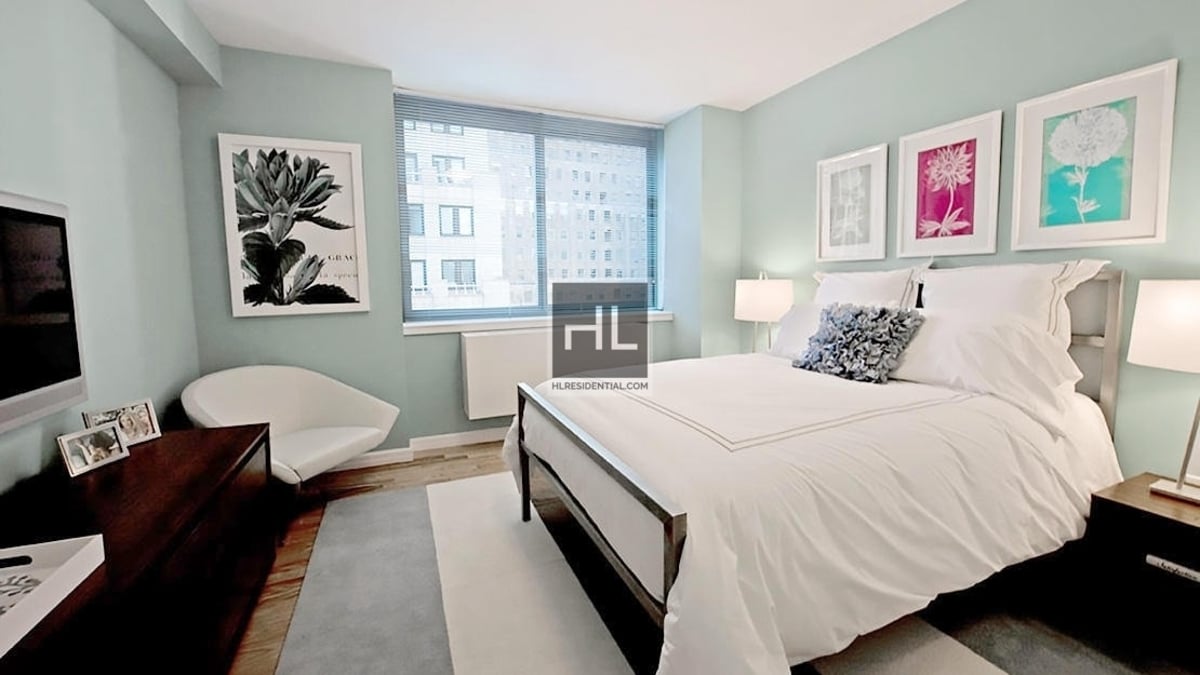 Photo for 45 WALL STREET - 45 Wall Street Rental Building in Financial District, Manhattan