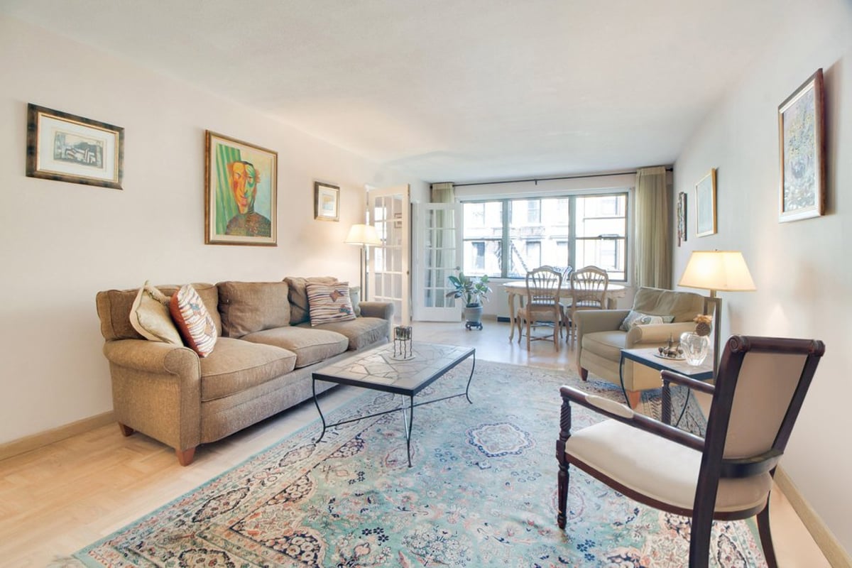 Photo for Trafalgar House - 120 East 90th Street Condominium in Upper East Side, Manhattan
