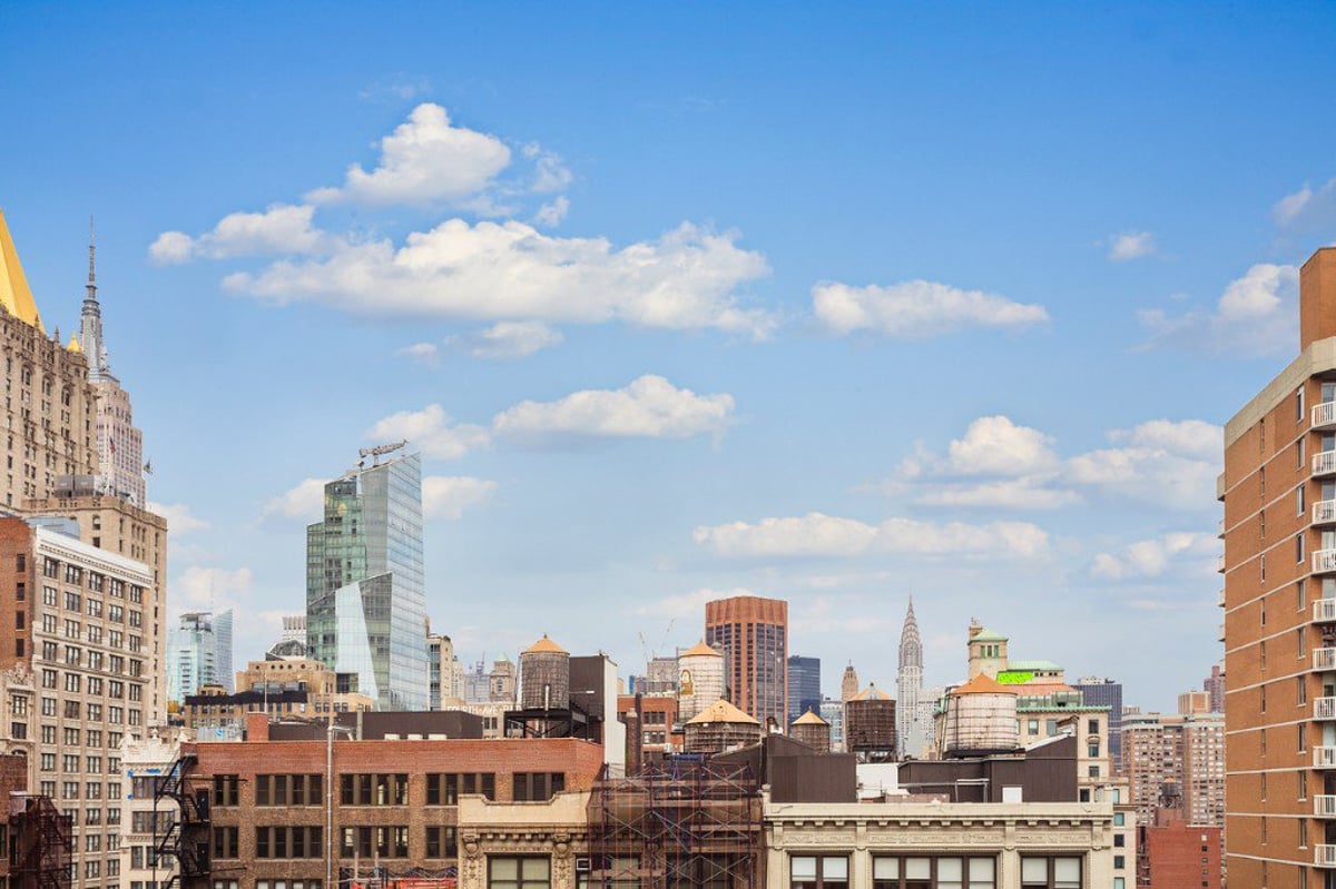 Photo for Crossing 23rd - 121 East 23rd Street Condominium in Gramercy Park, Manhattan