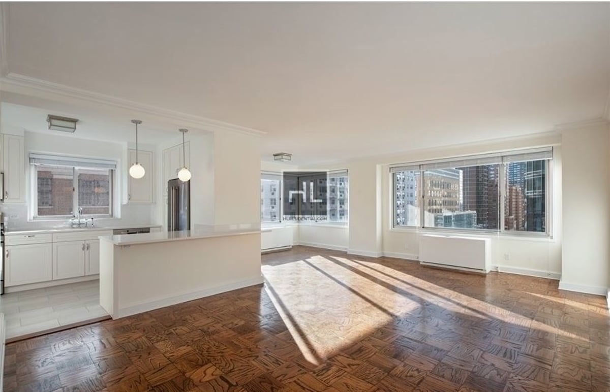 Photo for 254 East 68th Street - 254 East 68th Street Rental Building in Lenox Hill, Manhattan