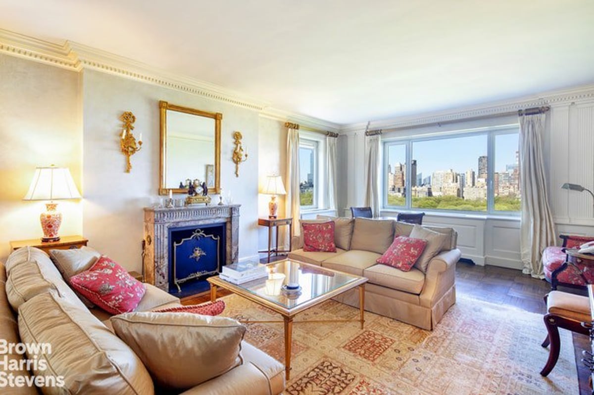 Photo for 875 5 AVENUE - 875 5th Avenue Cooperative in Upper East Side, Manhattan