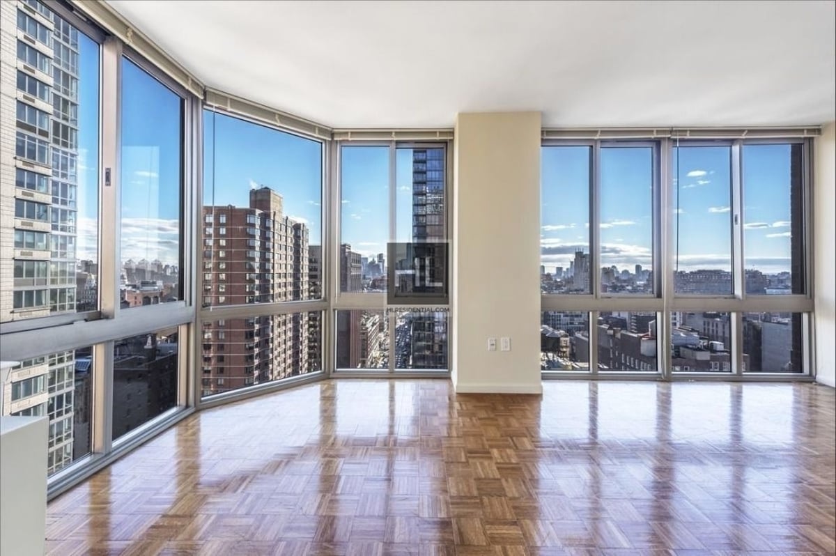 Photo for Chelsea Tower - 100 West 26th Street Rental Building in Chelsea, Manhattan