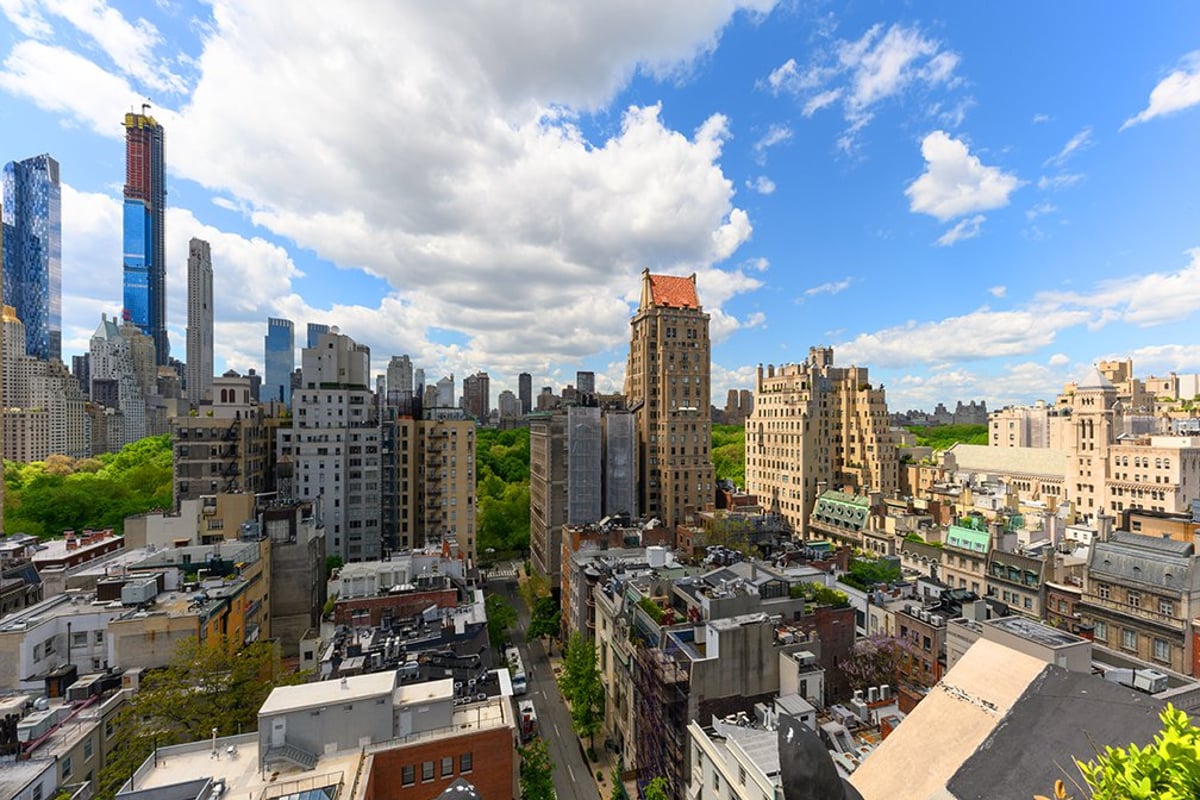 Photo for The Leonori - 26 East 63rd Street Condominium in Upper East Side, Manhattan