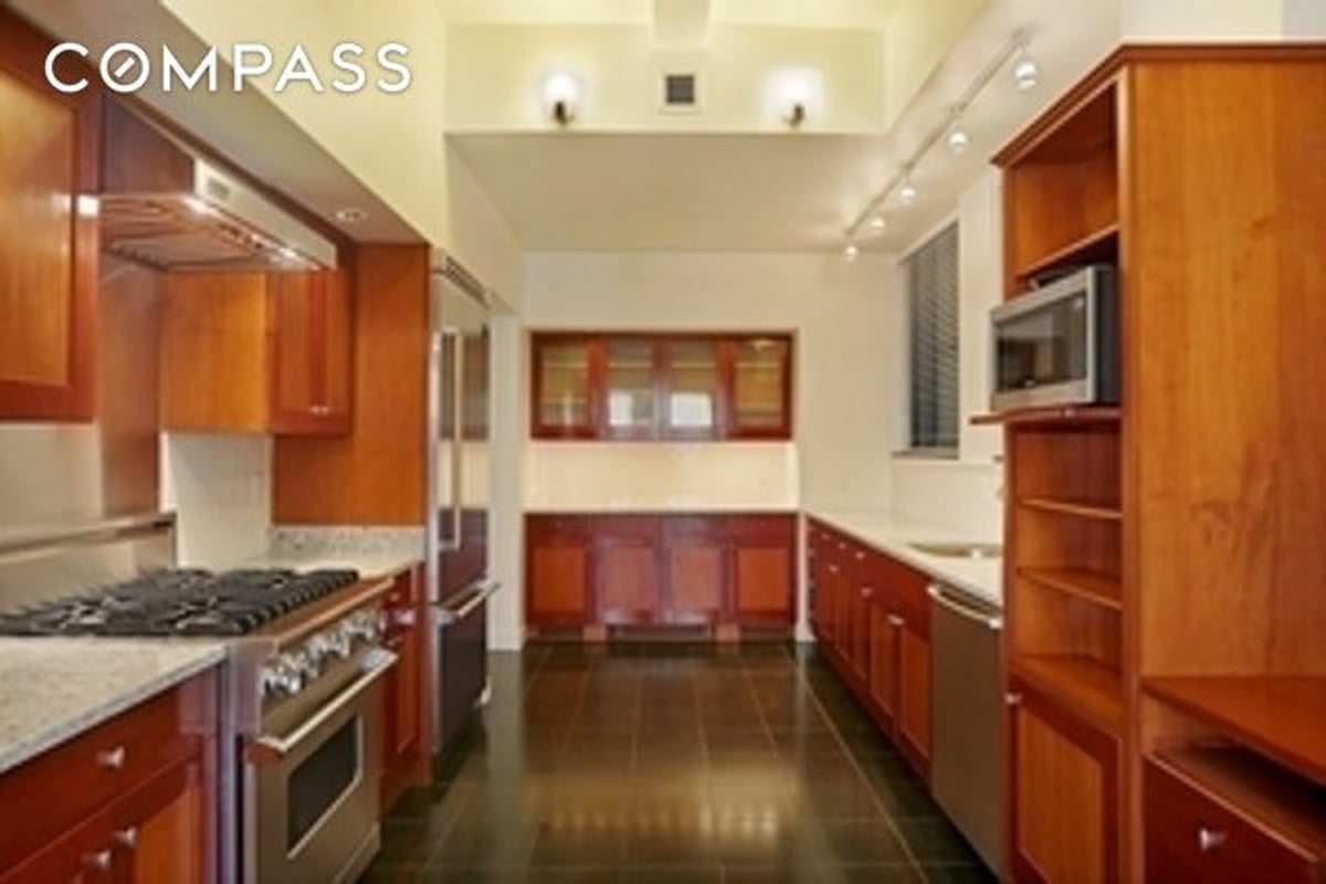 Photo for 105 NASSAU STREET - 25 Ann Street Condominium in Financial District, Manhattan