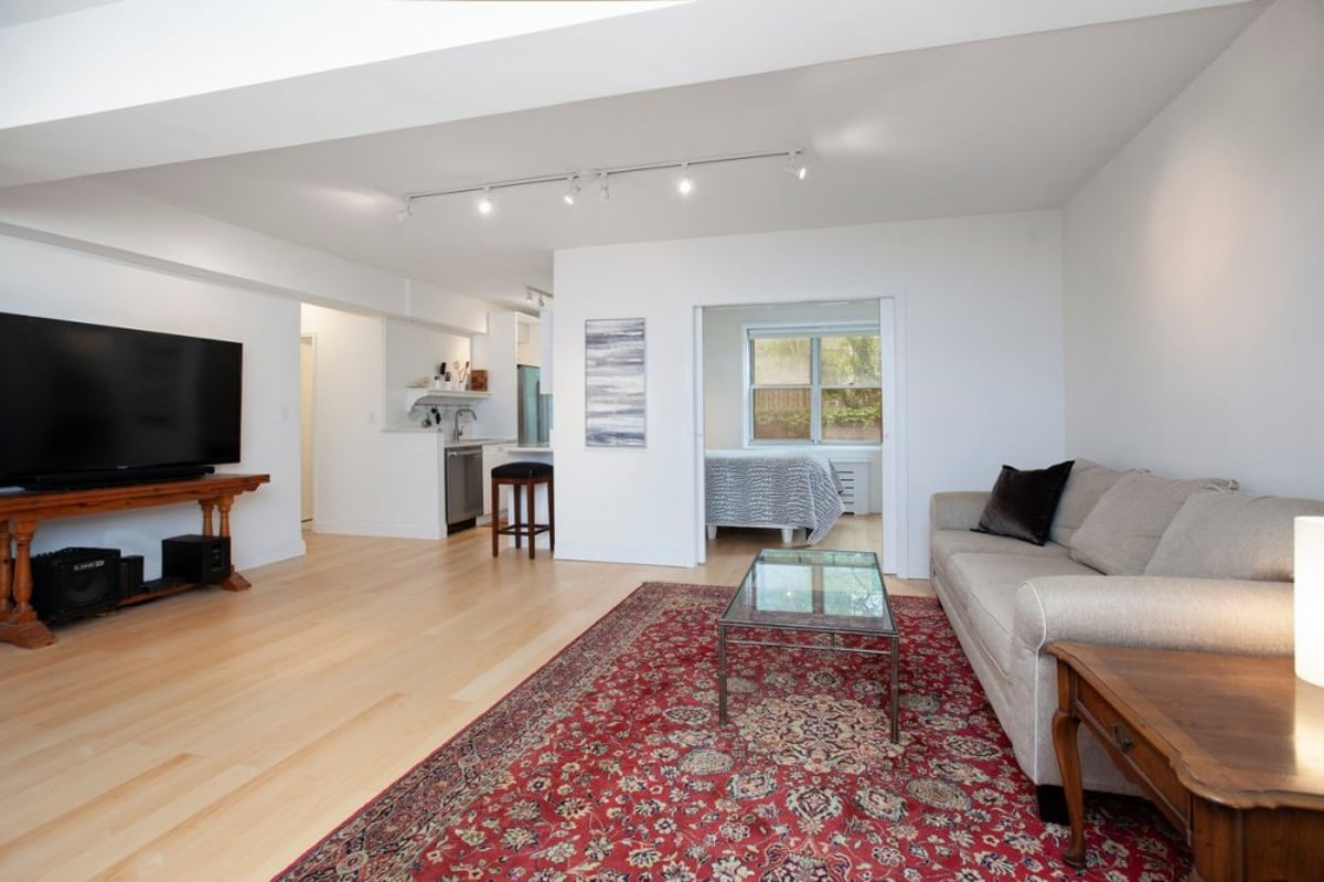 Photo for 350 East 30th Street - 350 East 30th Street Condominium in Kips Bay, Manhattan