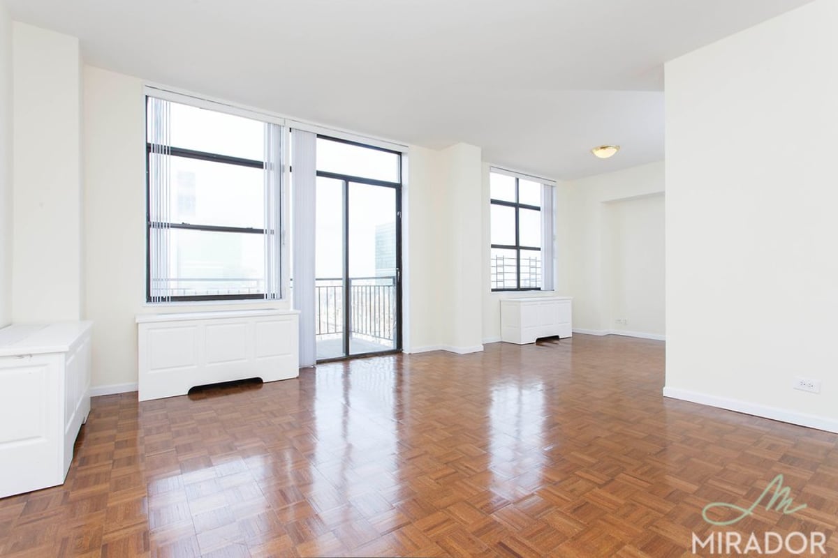 Photo for New York Tower - 330 East 39th Street Rental Building in Midtown East, Manhattan