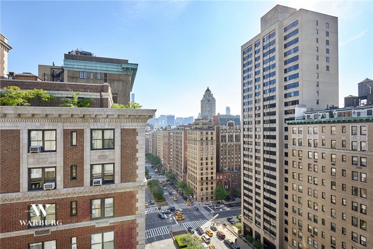 Photo for 925 Park Avenue - 925 Park Avenue Cooperative in Upper East Side, Manhattan