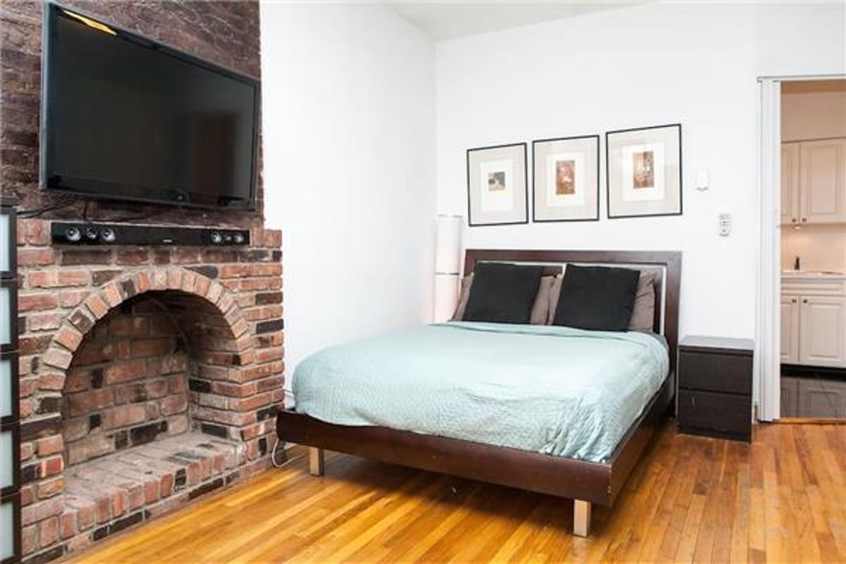 Photo for 425 West 24th Street - 425 West 24th Street Cooperative in Chelsea, Manhattan