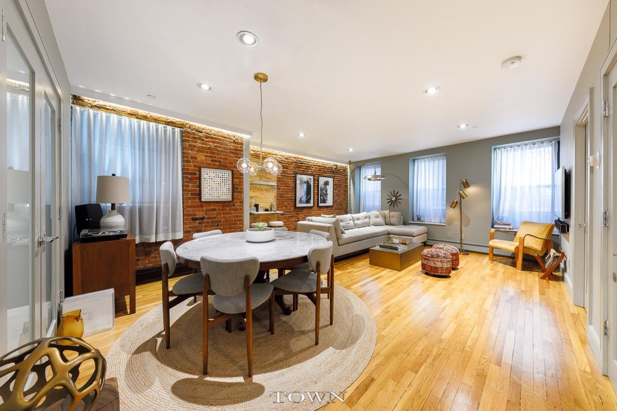 Photo for The Walton - 264 Water Street Condominium in Financial District, Manhattan