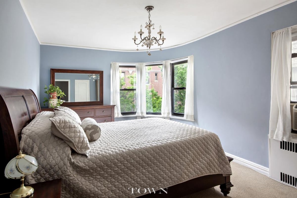 Photo for 350 East 77th Street - 350 East 77th Street Cooperative in Upper East Side, Manhattan