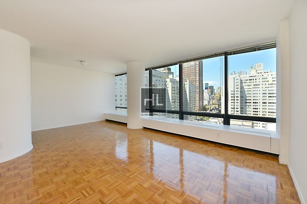 Photo for 265 East 66th - 265 East 66th Street Rental Building in Lenox Hill, Manhattan