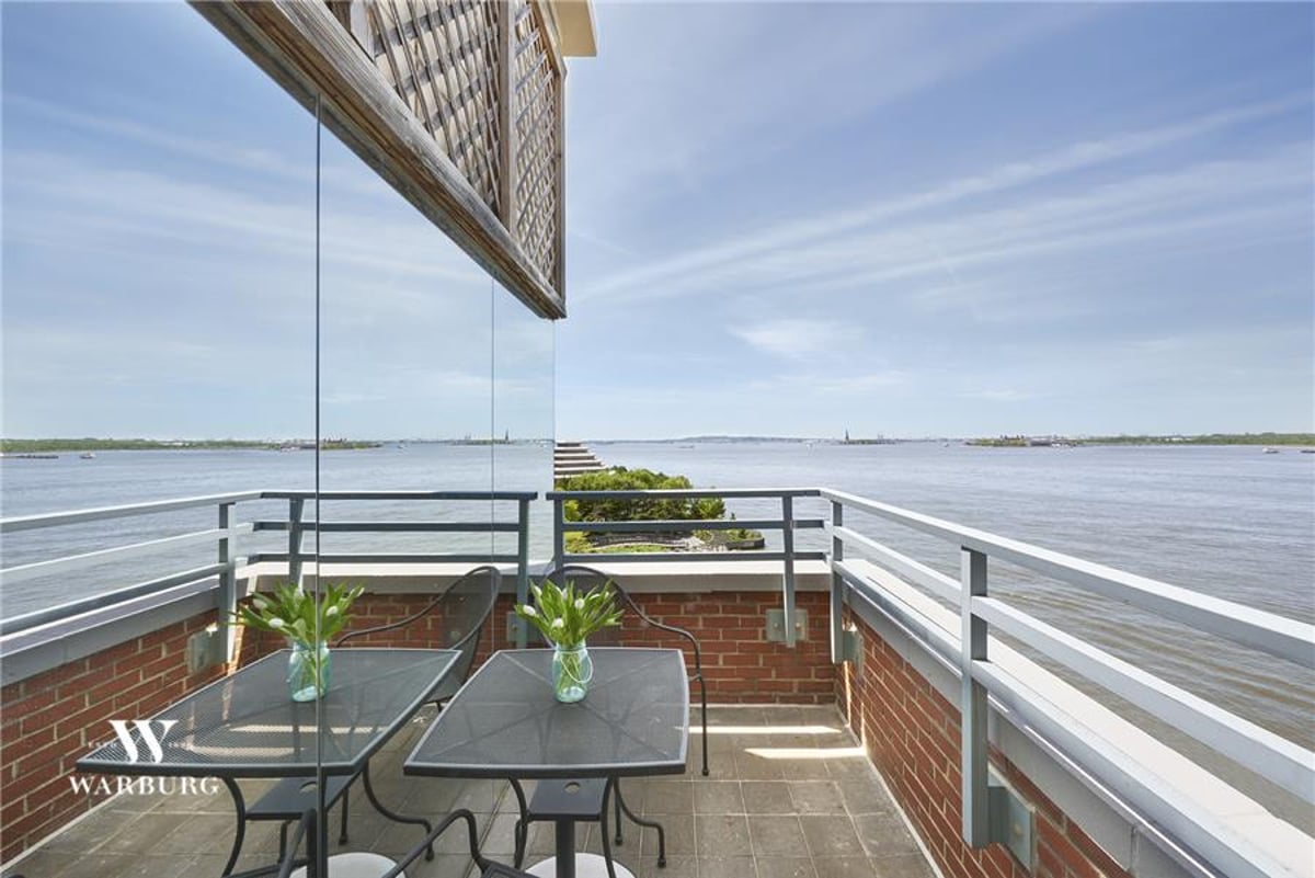 Photo for The Regatta - 21 South End Avenue Condominium in Battery Park City, Manhattan