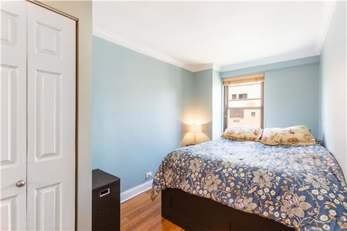 Photo for Victoria House - 200 East 27th Street Cooperative in Murray Hill, Manhattan