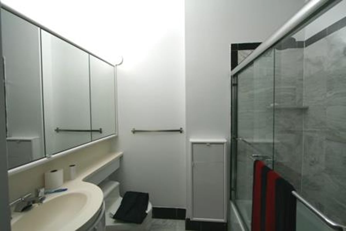 Photo for The Future Condominium - 200 East 32nd Street Condominium in Murray Hill, Manhattan