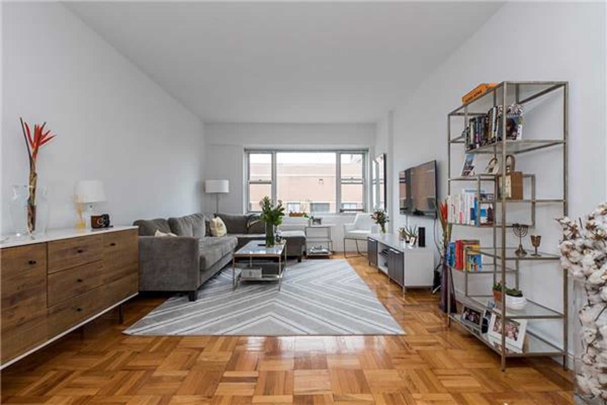 Photo for Georgetown Plaza - 60 East 8th Street Condominium in Noho, Manhattan