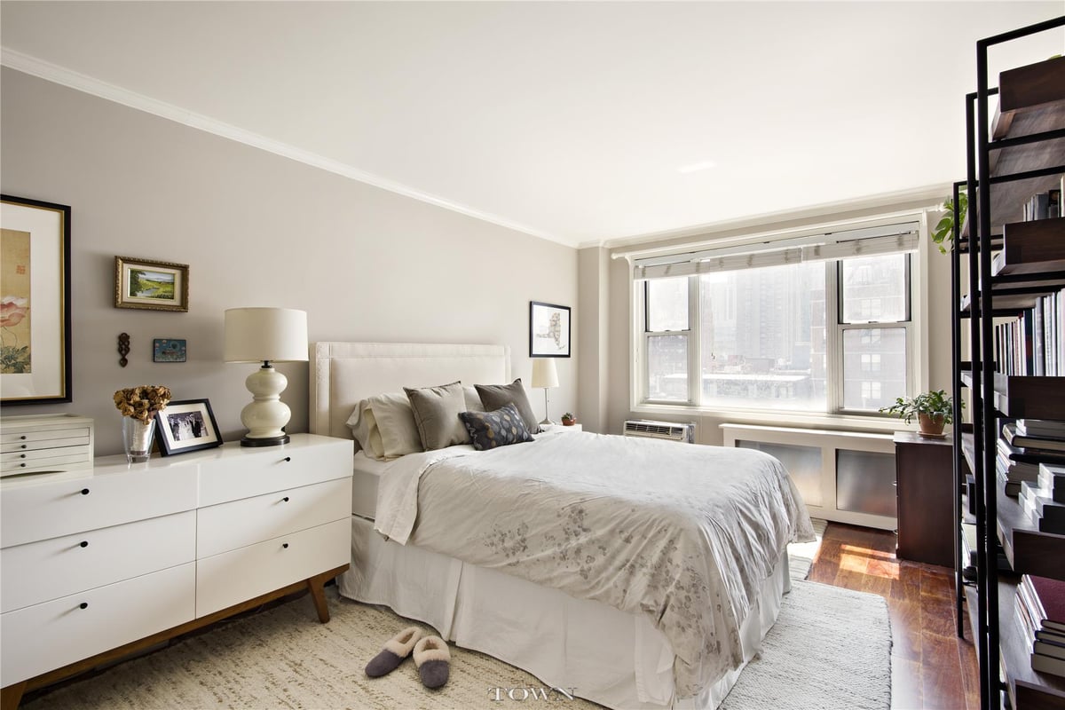 Photo for The Pembroke - 435 East 77th Street Cooperative in Upper East Side, Manhattan