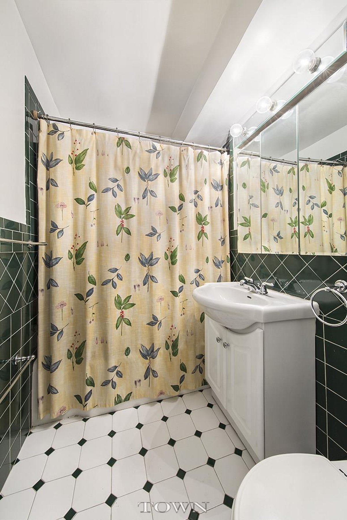 Photo for Dover House - 205 East 77th Street Cooperative in Upper East Side, Manhattan