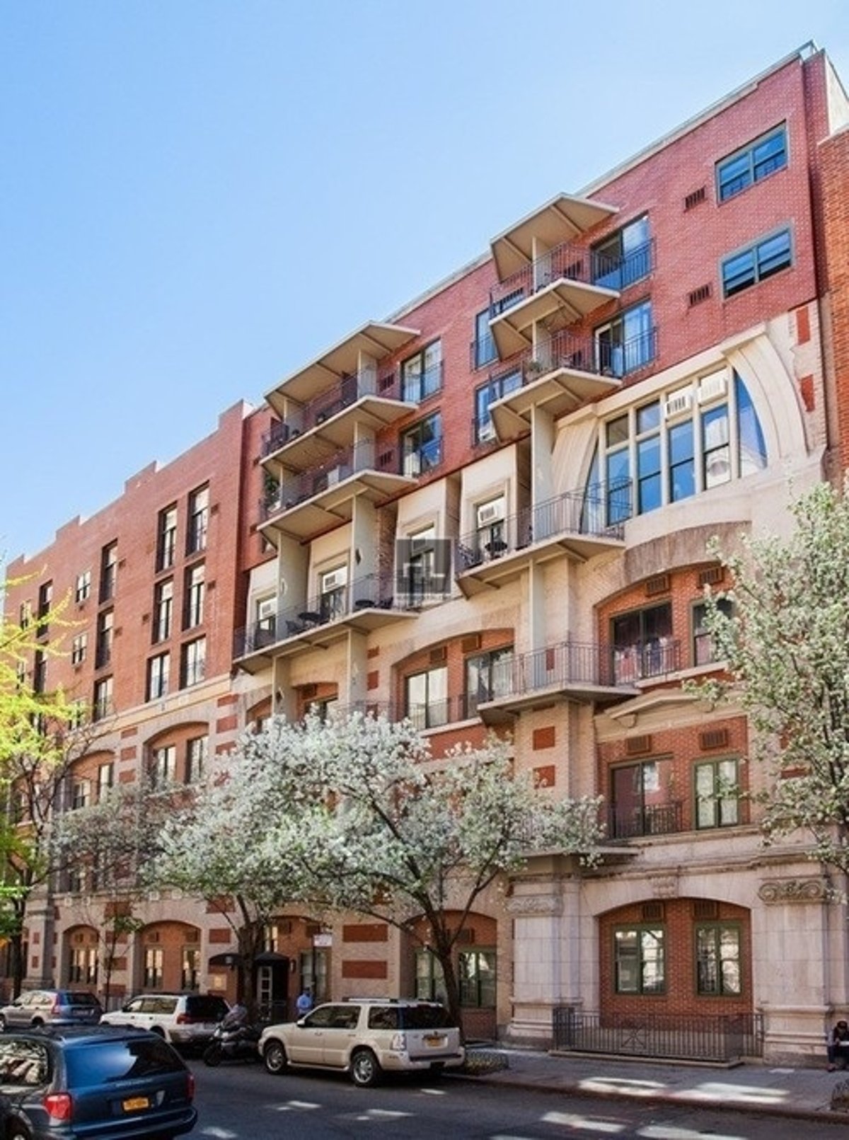 Photo for 210 East 22nd - 210 East 22nd Street Rental Building in Gramercy Park, Manhattan