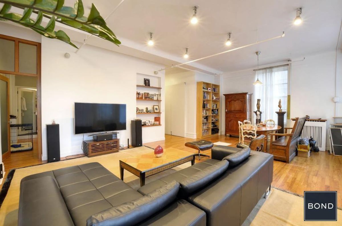 Photo for 652 BROADWAY - 652 Broadway Cooperative in Greenwich Village, Manhattan