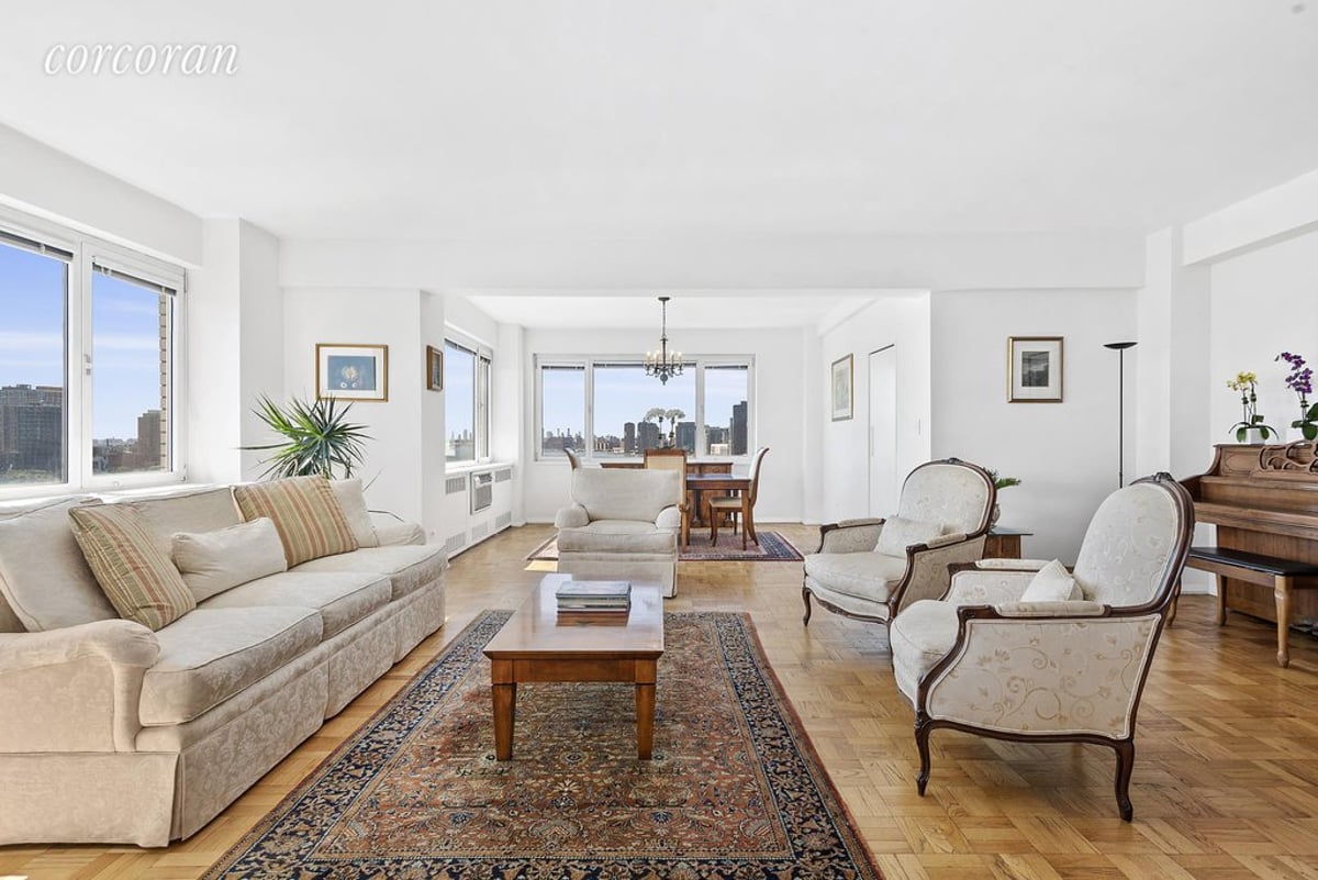 Photo for 35 SUTTON PLACE - 35 Sutton Place Cooperative in Midtown East, Manhattan