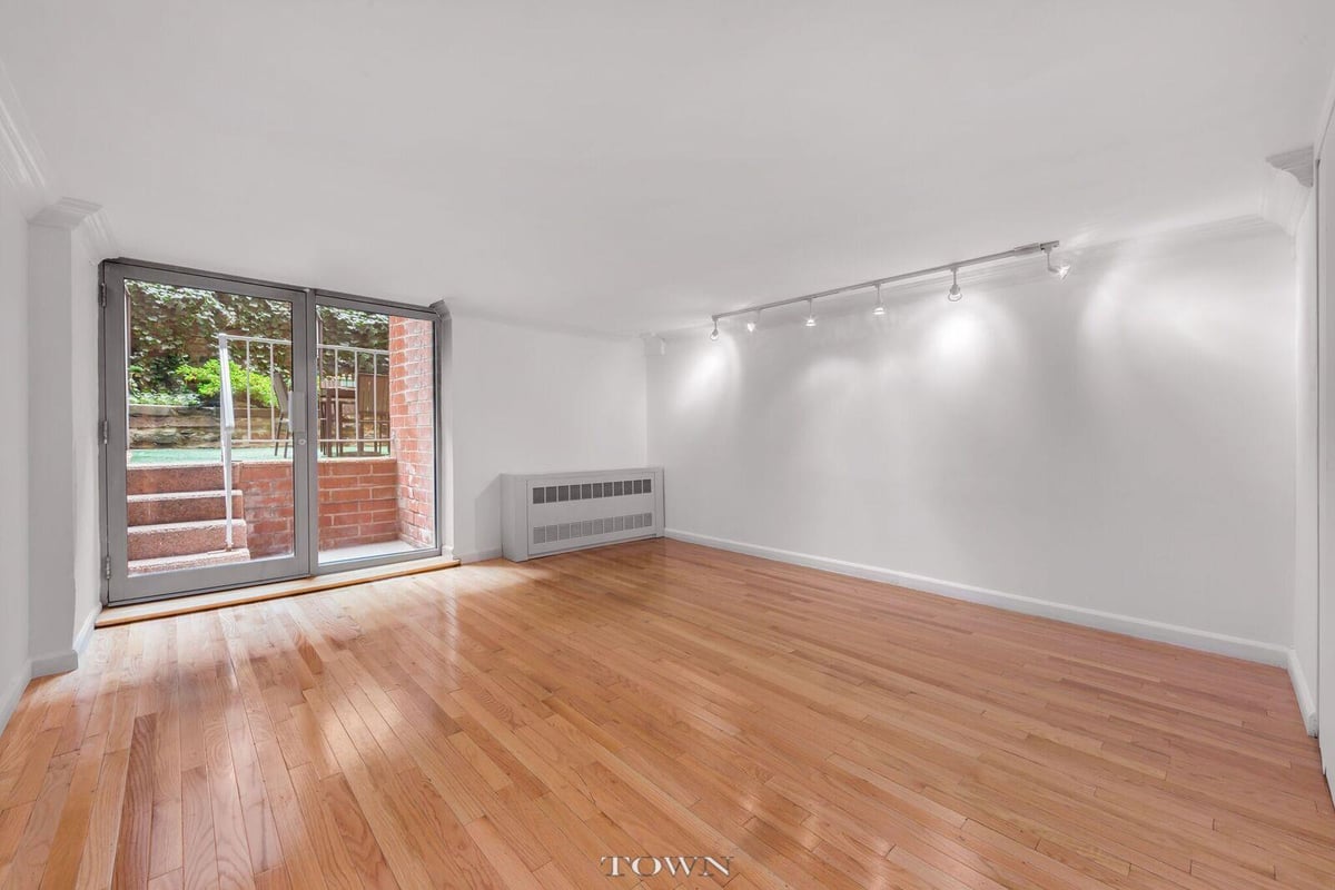 Photo for 184 Thompson Street - 184 Thompson Street Condominium in Greenwich Village, Manhattan