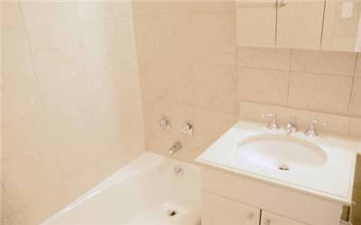 Photo for Hemisphere House - 60 West 57th Street Rental Building in Midtown, Manhattan