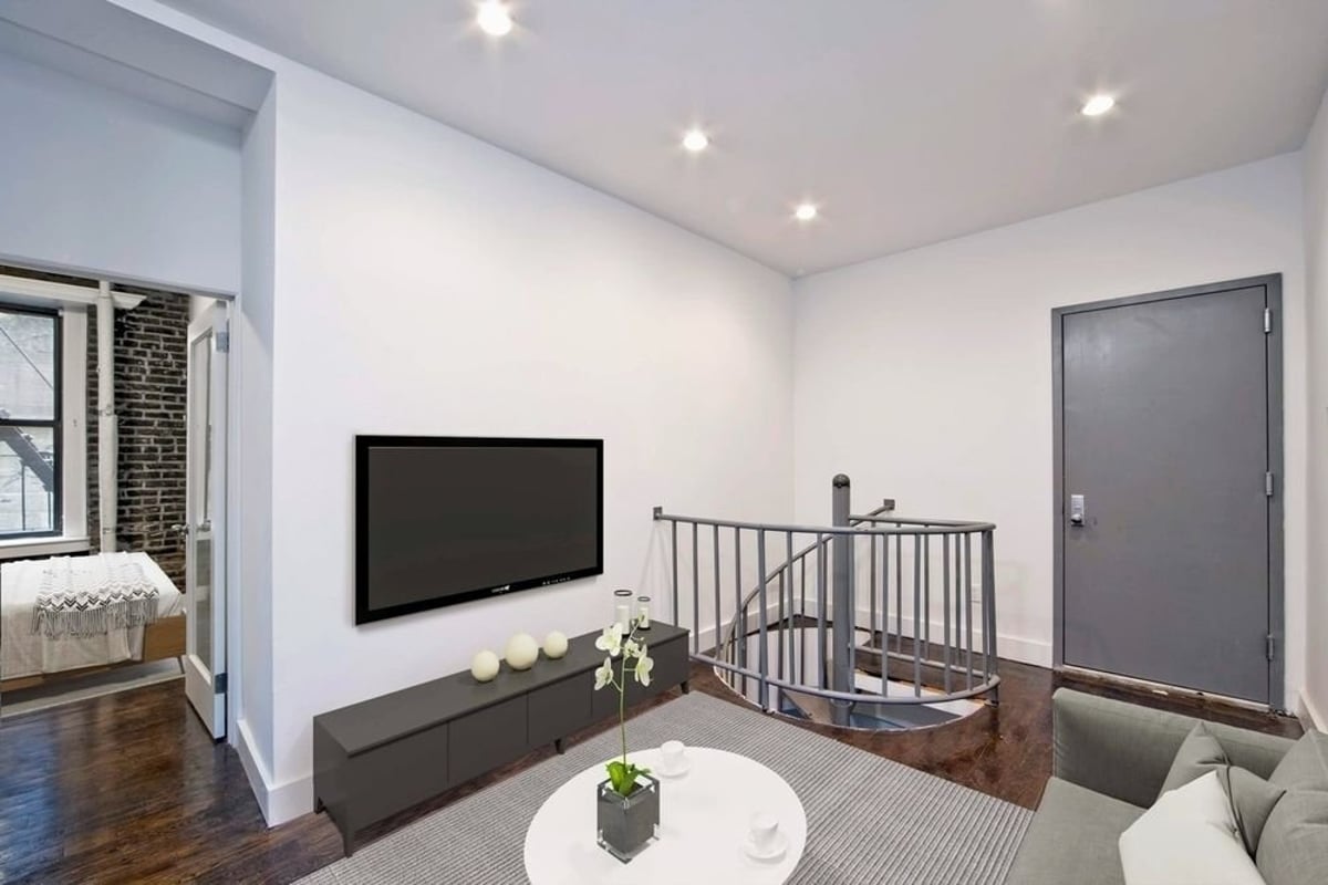 Photo for 83 BAXTER STREET - 83 Baxter Street Rental Building in Chinatown, Manhattan