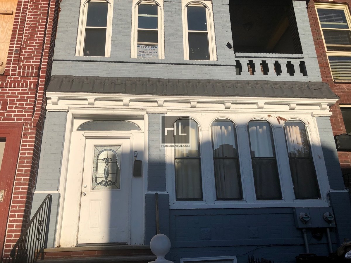 SUNNY & LARGE 3 BEDROOMS/ 2 FULL BATH ROOMS TAPSCOTT STREET