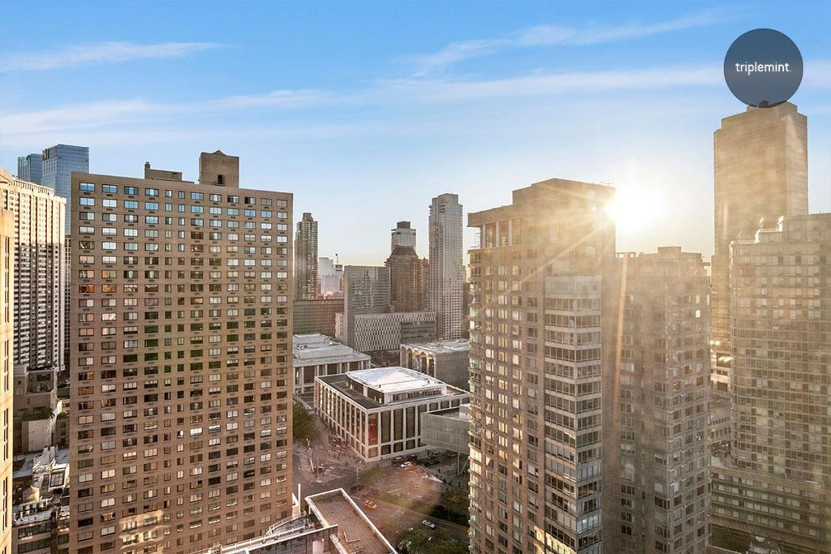 Photo for 45 West 67th Street - 45 West 67th Street Condominium in Upper West Side, Manhattan