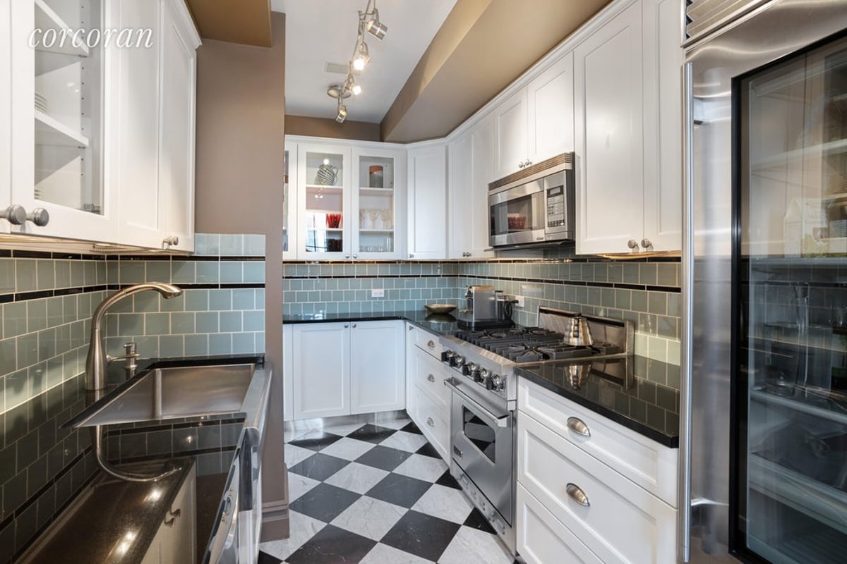 Photo for 10 Park Avenue - 10 Park Avenue Cooperative in Murray Hill, Manhattan