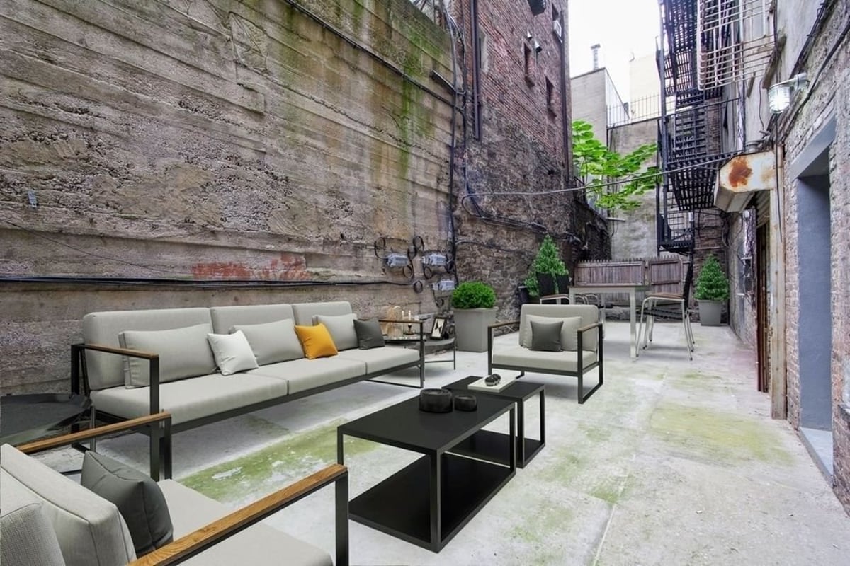 Photo for 83 BAXTER STREET - 83 Baxter Street Rental Building in Chinatown, Manhattan