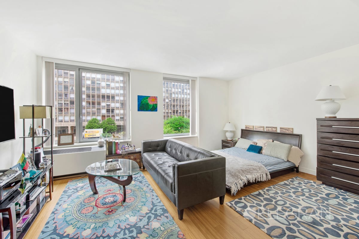 Photo for 303 East 33rd Street - 303 East 33rd Street Condominium in Murray Hill, Manhattan