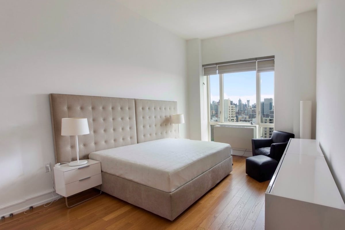 Photo for One Museum Mile - 1280 Fifth Avenue Condominium in Harlem, Manhattan