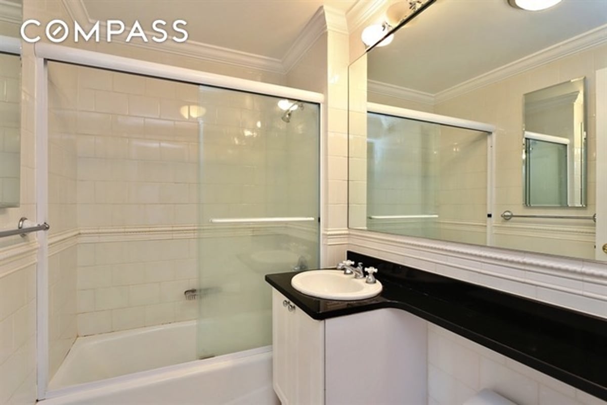 Photo for Century Tower - 400 East 90th Street Condominium in Upper East Side, Manhattan