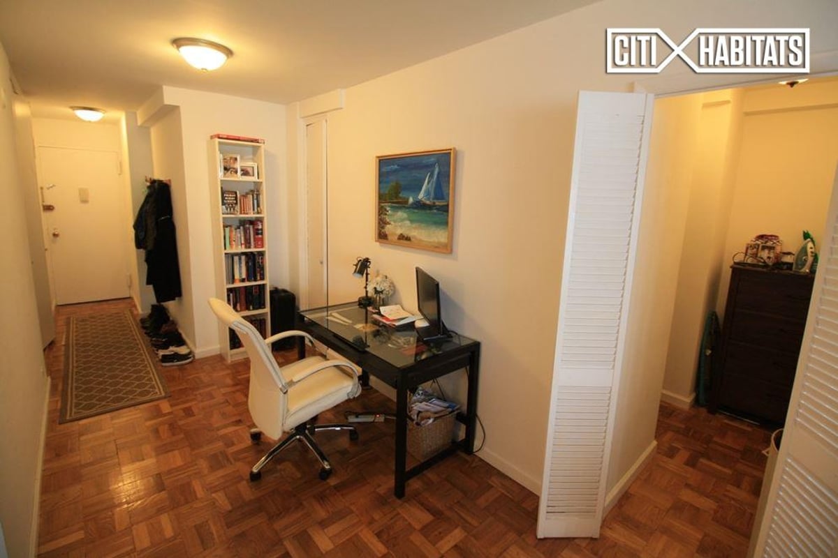 Photo for 155 East 38th Street - 155 East 38th Street Condominium in Murray Hill, Manhattan