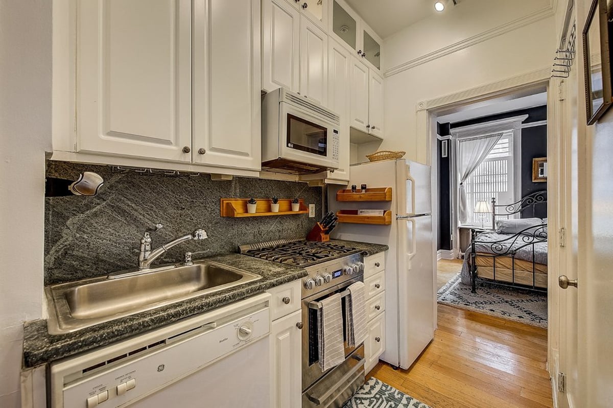 Photo for 41 Perry Street - 41 Perry Street Cooperative in West Village, Manhattan