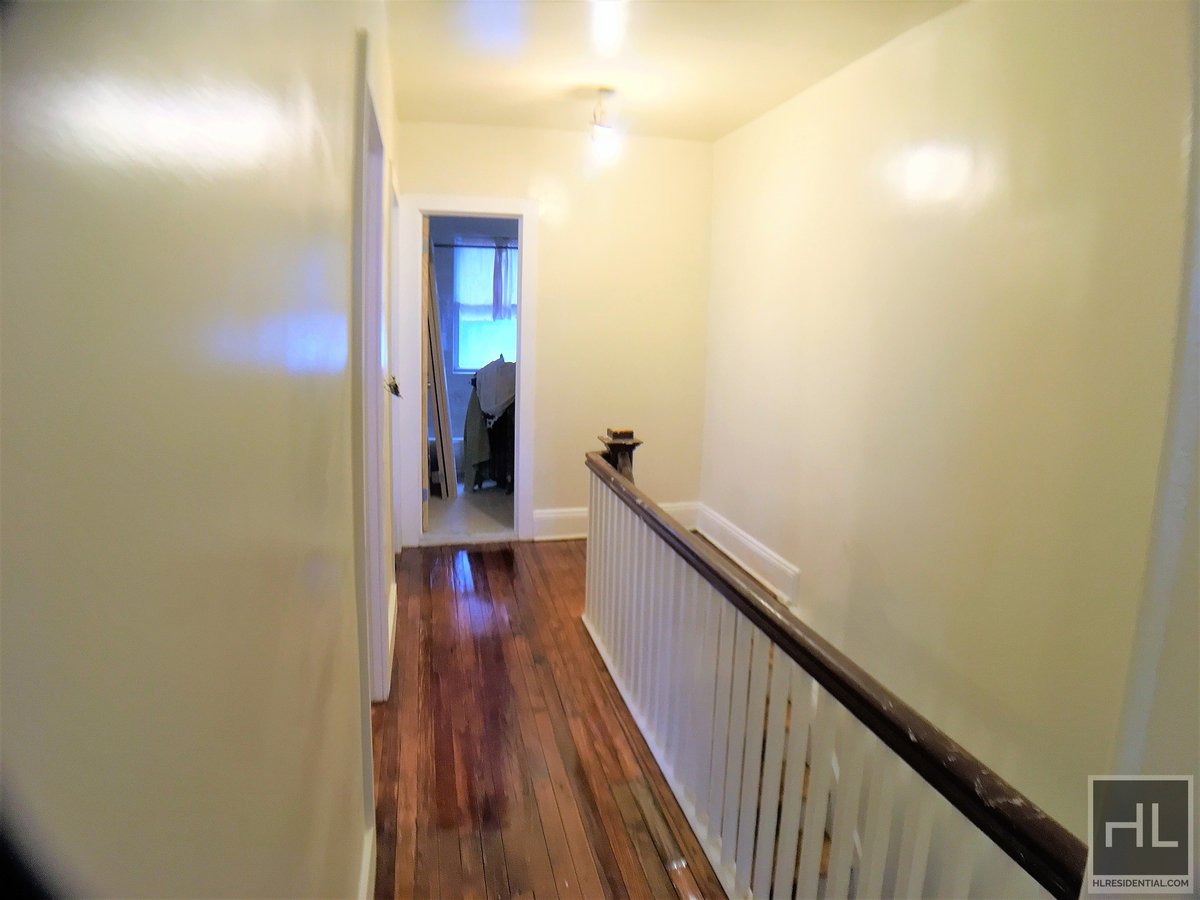 WHOLE HOUSE FOR RENT 4 BEDOOMS/ 2 FULL BATH/SCHENECTADY AVENUE/PRIME