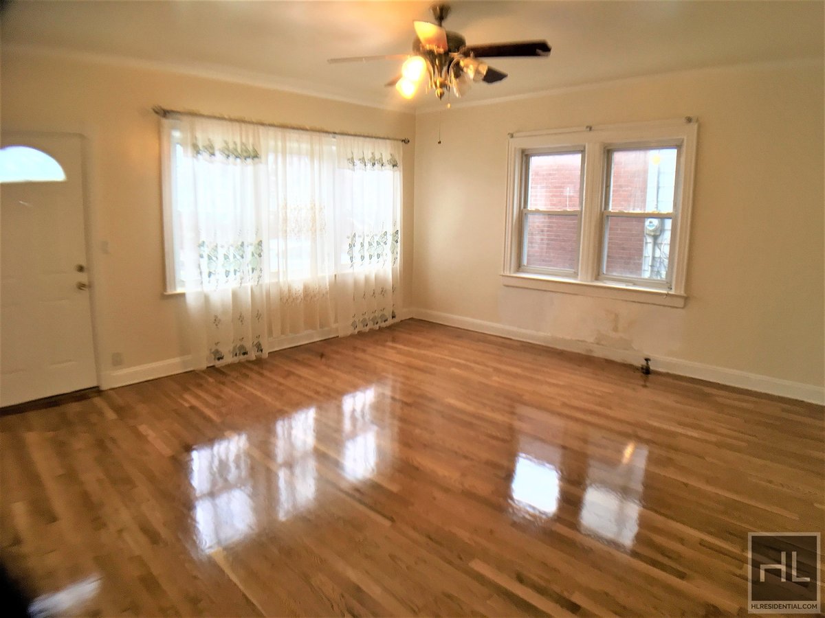 WHOLE HOUSE FOR RENT 4 BEDOOMS/ 2 FULL BATH/SCHENECTADY AVENUE/PRIME