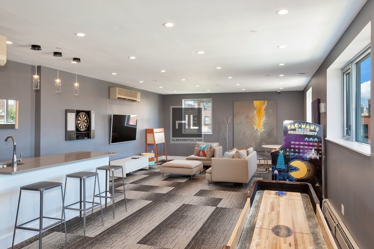 Photo for The Art House Condominiums - 1810 Third Avenue Condominium in Harlem, Manhattan
